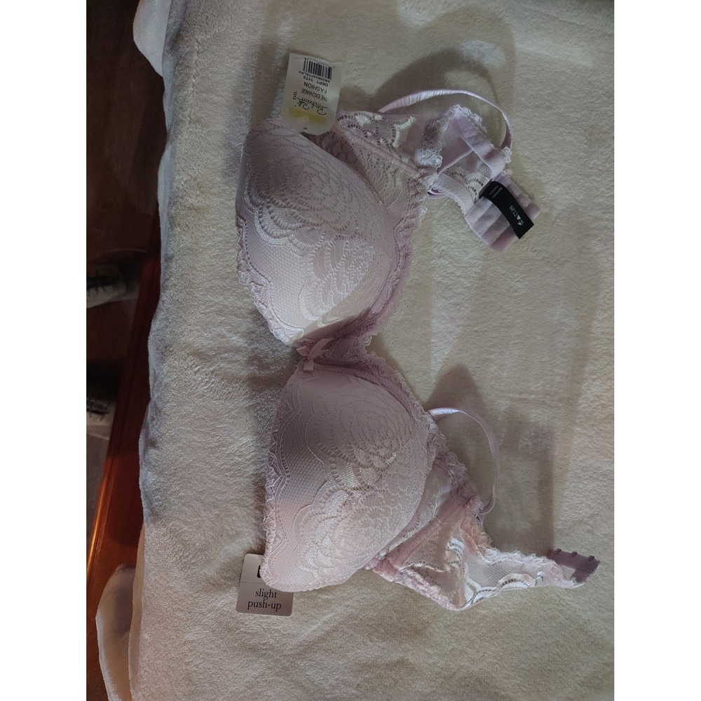 Rene Rofe Lavender Floralโ Lace Slight Push Up Bra 36D AB25834P18LAV